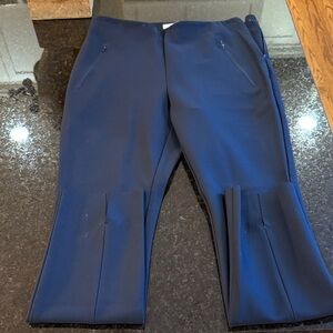 Women’s navy banana republic size 2 petite leggings, great condition!